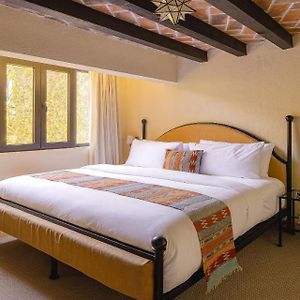 Suite Petite con Cama King
